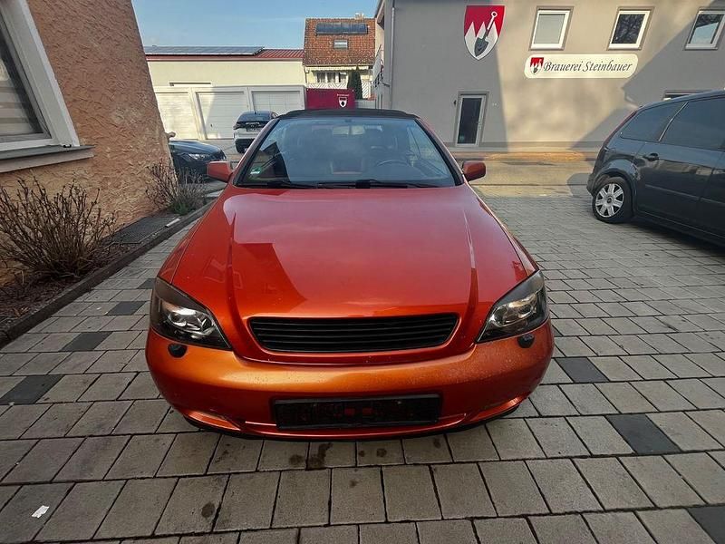 Gebraucht Opel Astra Cabriolet 147 PS (108 kW) 2002 Orange Cabrio