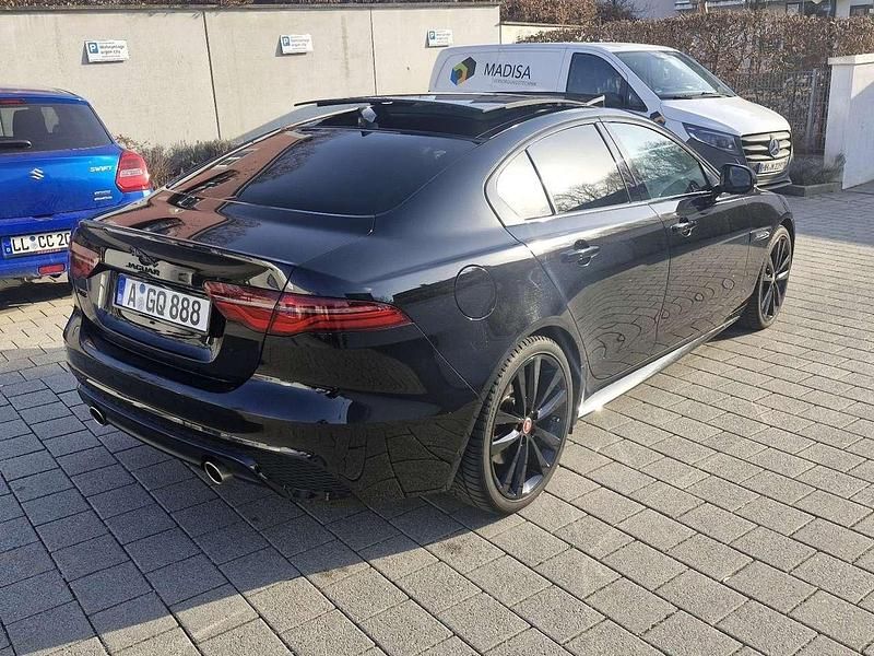 Gebraucht Jaguar XE R-Dynamic 250 PS (183 kW) 2023 Schwarz Limousine