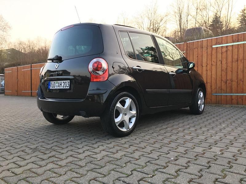 Schwarz Gebraucht 2007 Renault Modus Van / Kleinbus | 2.300 € - Bild 1/4