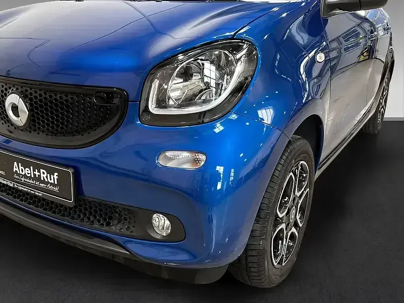 Gebraucht Smart ForFour Prime 90 PS (66 kW) 2019 Blau Kleinwagen