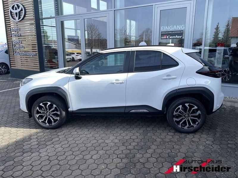 Gebraucht Toyota Yaris Cross 131 PS (96 kW) 2025 Weiß SUV