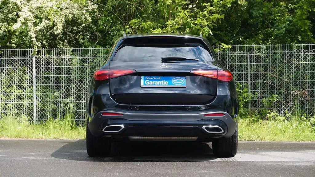 Gebraucht Mercedes GLC300 AMG 281 PS (206 kW) 2023 Schwarz SUV