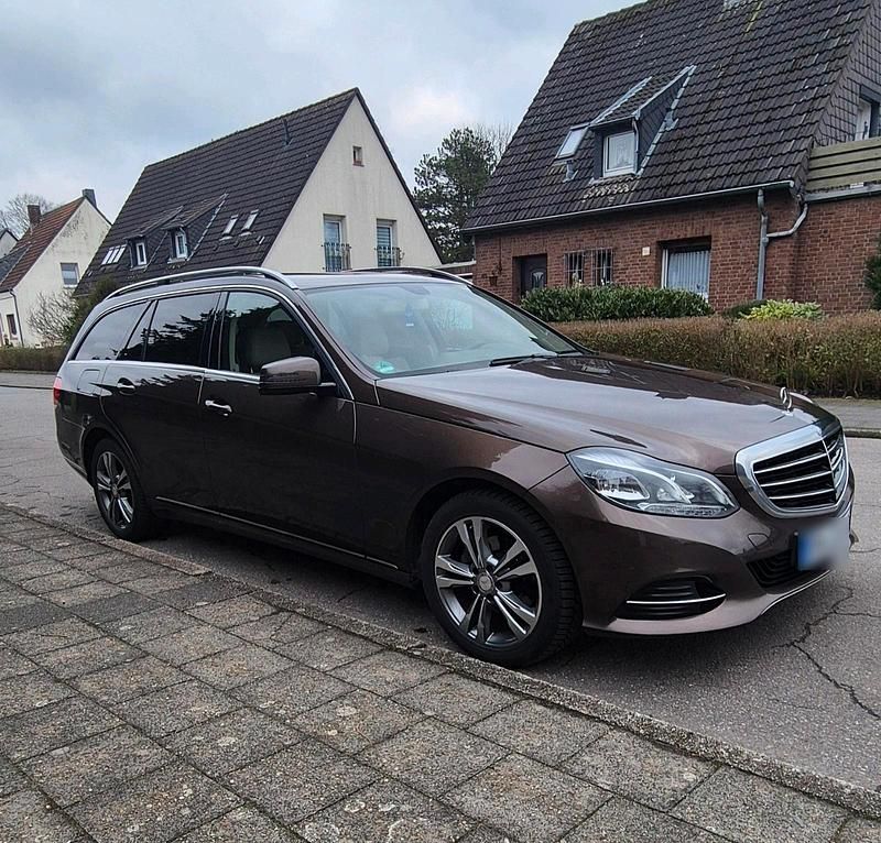 Gebraucht Mercedes E200 136 PS (100 kW) 2015 Braun Kombi