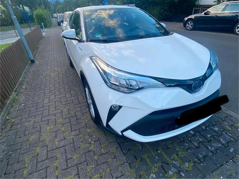 Weiß Gebraucht 2021 Toyota C-HR SUV | 17.950 € (Superpreis) - Bild 1/4