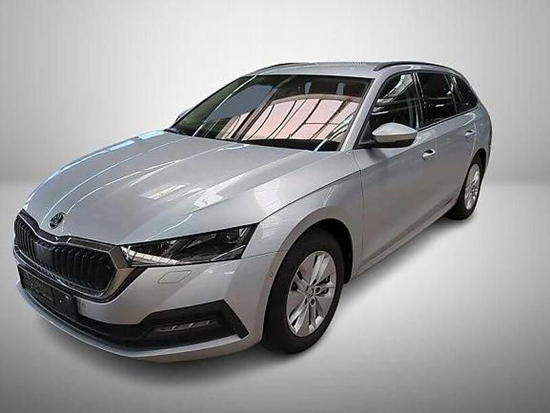 Silver metallic Gebraucht 2021 Skoda Octavia Ambition Kombi | 17.649 € (Guter Preis) - Bild 1/3