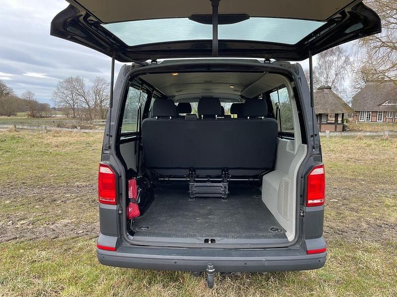 Gebraucht VW Transporter 150 PS (110 kW) 2018 Schwarz Van