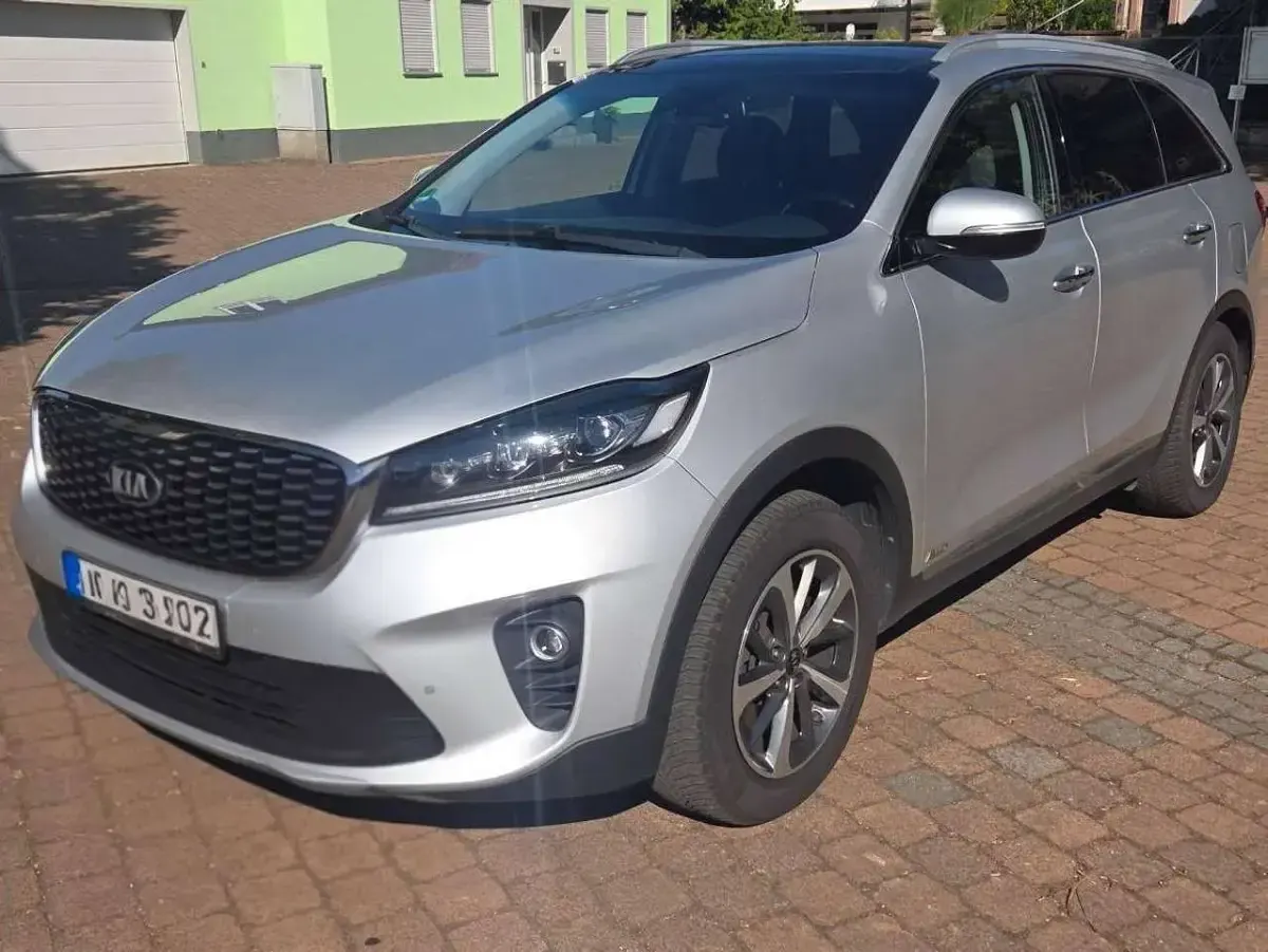 Gebraucht Kia Sorento Spirit 200 PS (147 kW) 2019 Silber SUV
