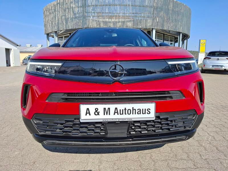 Gebraucht Opel Mokka 136 PS (100 kW) 2024 Lackierung rot rubi/typ aussen SUV