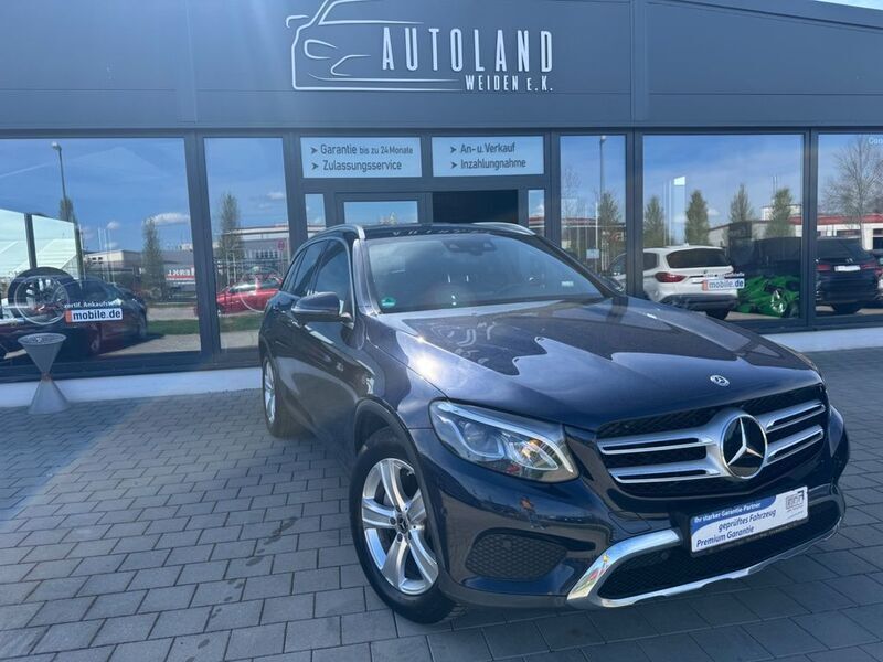 Blau Gebraucht 2018 Mercedes GLC220 SUV | 19.999 € (Fairer Preis) - Bild 1/4
