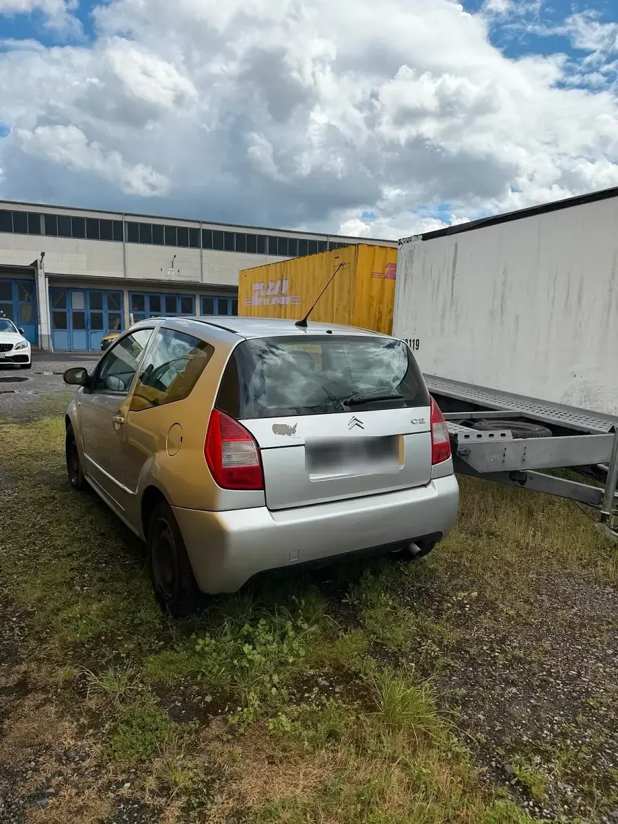 Gebraucht Citroën C2 60 PS (44 kW) 2006 Silber Kleinwagen