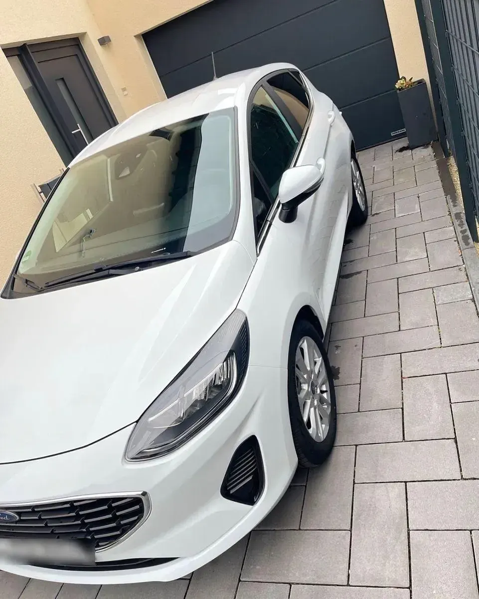 Gebraucht Ford Fiesta Titanium 125 PS (91 kW) 2024 Weiß Kleinwagen