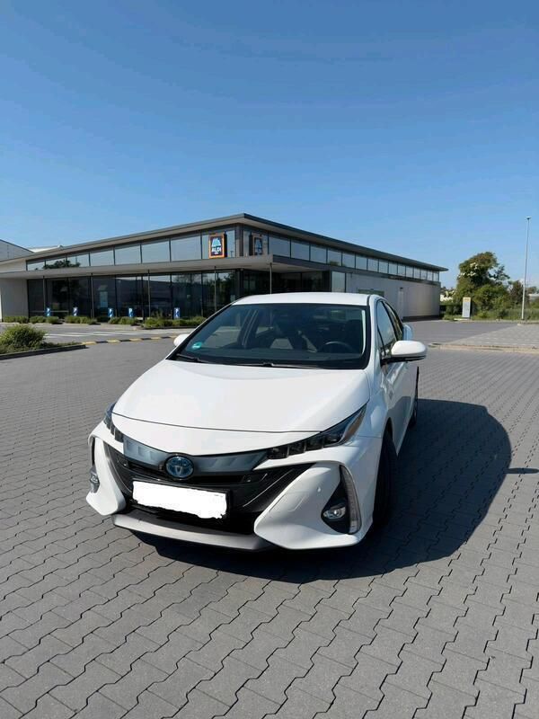 Weiß Gebraucht 2021 Toyota Prius Executive Kleinwagen | 23.333 € (Teuer) - Bild 1/4