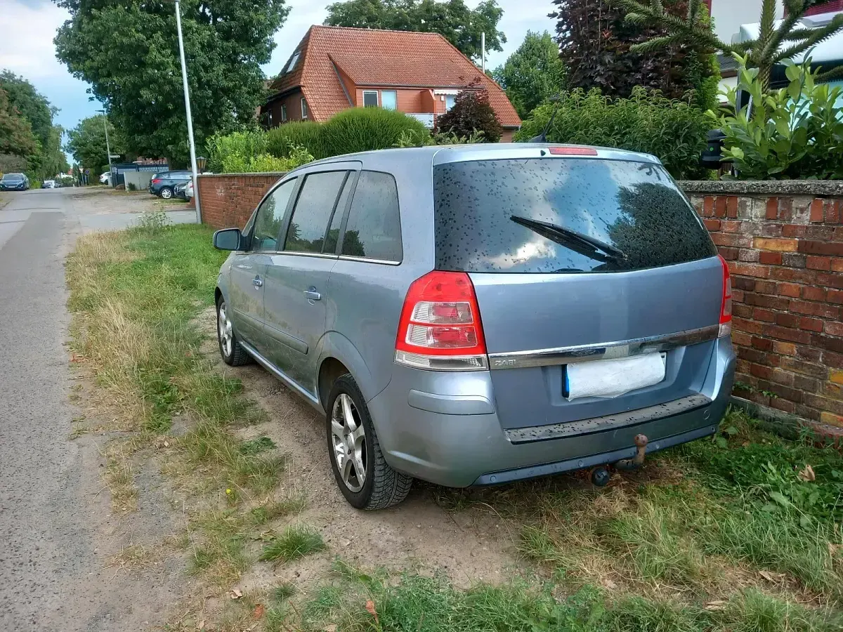 Gebraucht Opel Zafira 150 PS (110 kW) 2010 Grau Van / Kleinbus