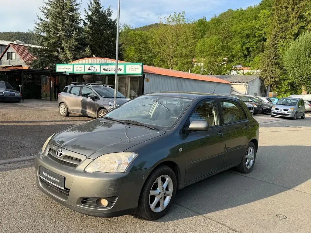 Używany Toyota Corolla Sol 110 KM (80 kW) 2006 Szary Sedan/Limuzyna