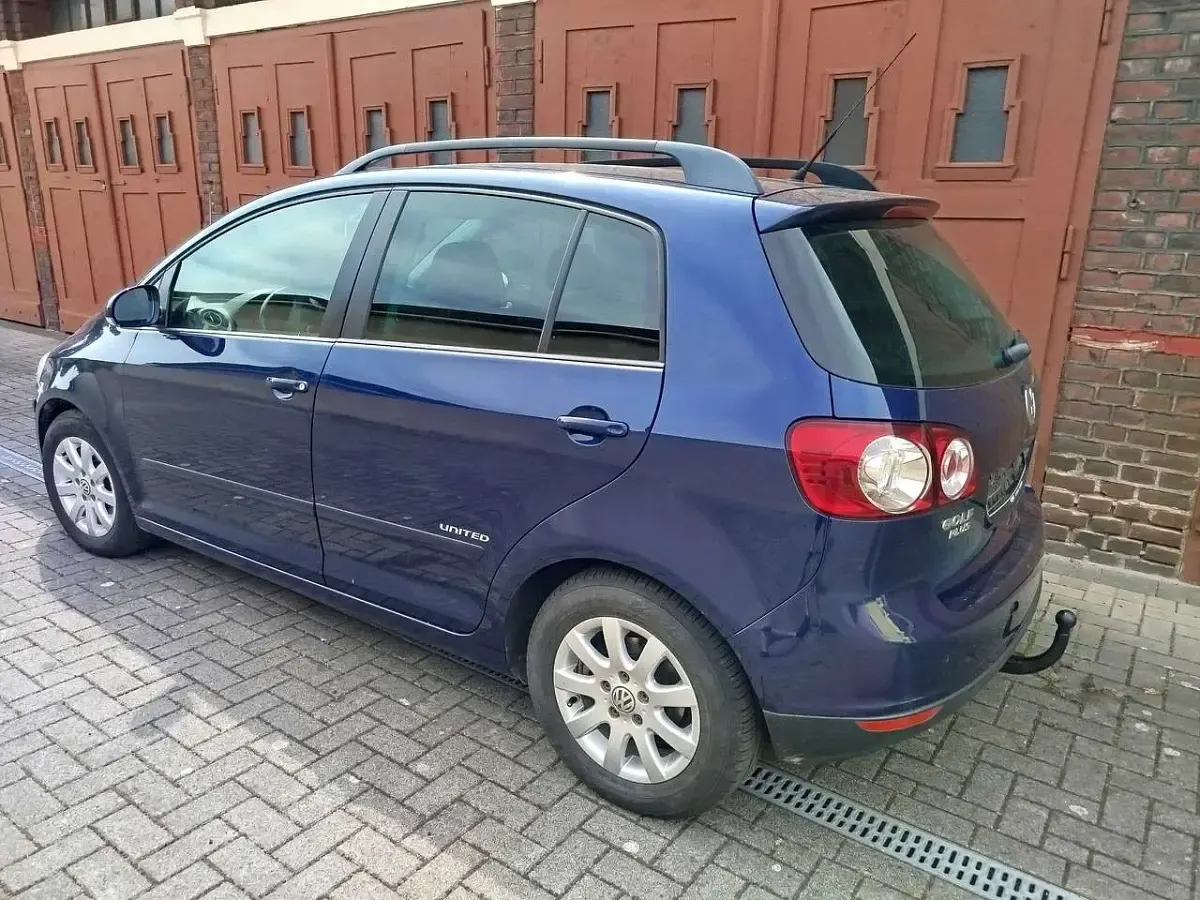 Gebraucht VW Golf Plus Cross United 102 PS (75 kW) 2008 Shadow blue metallic Kombi