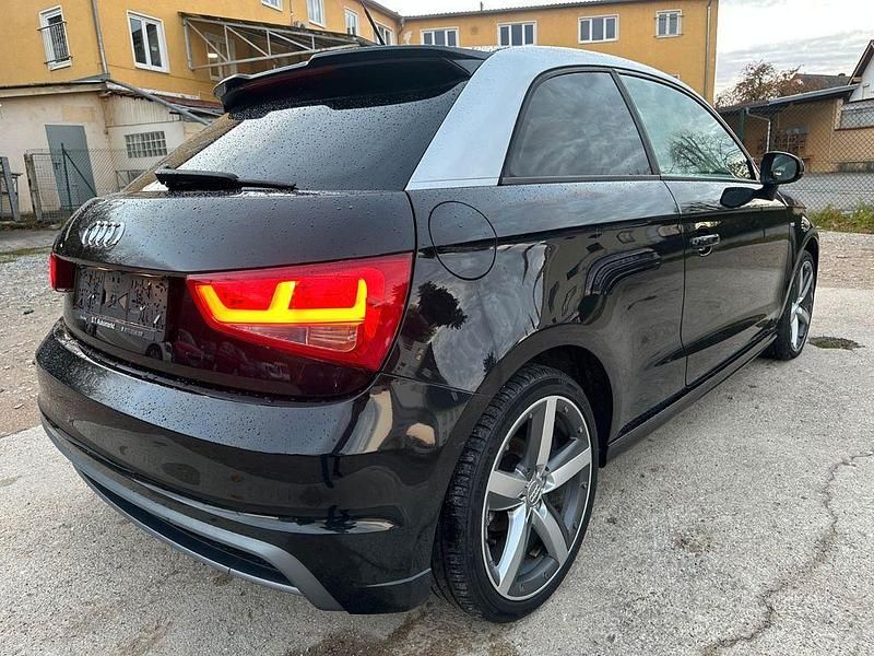 Gebraucht Audi A1 S-Line 86 PS (63 kW) 2011 Schwarz Kleinwagen