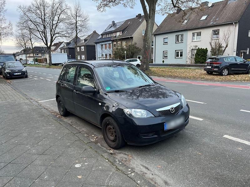 Schwarz Gebraucht 2003 Mazda 2 Comfort Limousine | 500 € (Fairer Preis) - Bild 1/3