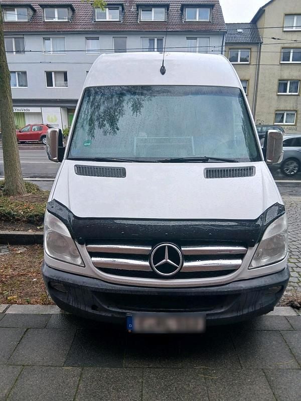 Weiß Gebraucht 2012 Mercedes 316 Van | 7.800 € - Bild 1/4