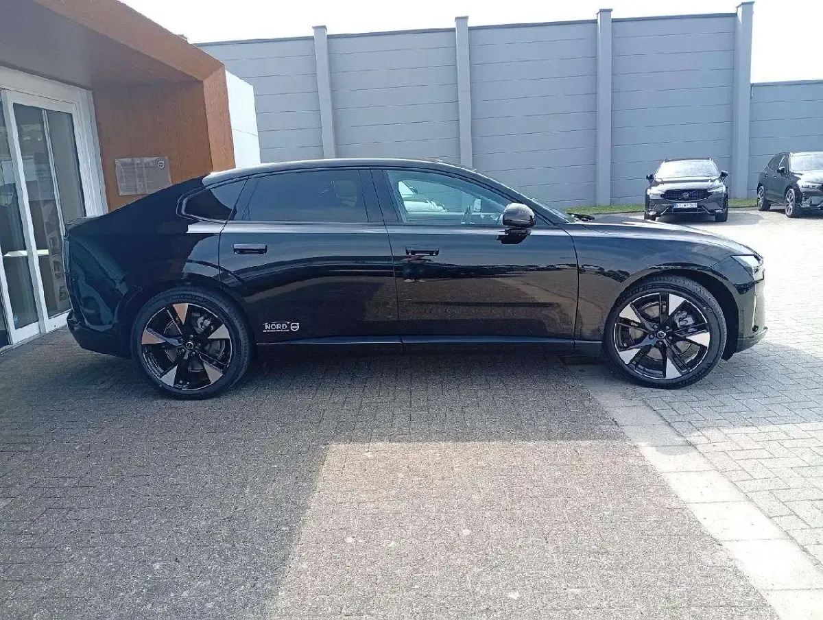 Gebraucht Volvo ES90 Plus 244 kW (333 PS) 2026 Onyx black / metallic Limousine