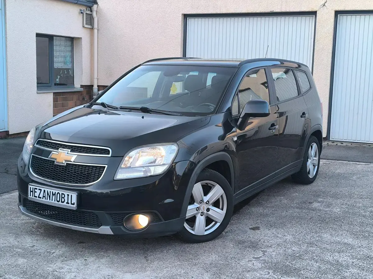 Gebraucht Chevrolet Orlando 163 PS (119 kW) 2012 Schwarz Van / Kleinbus