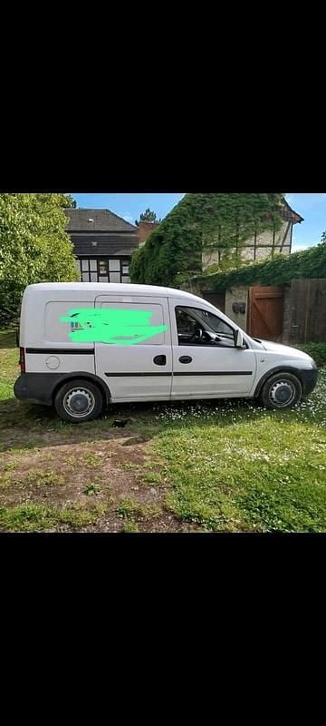 Weiß Gebraucht 2004 Opel Combo Van / Kleinbus | 2.200 € (Fairer Preis) - Bild 1/4