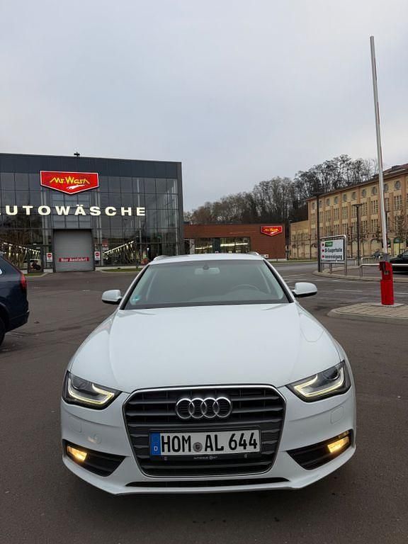 Weiß Gebraucht 2015 Audi A4 Kombi | 9.500 € (Superpreis) - Bild 1/4