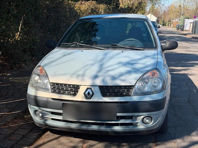 Gebraucht Renault Clio II 75 PS (55 kW) 2002 Grau Kleinwagen
