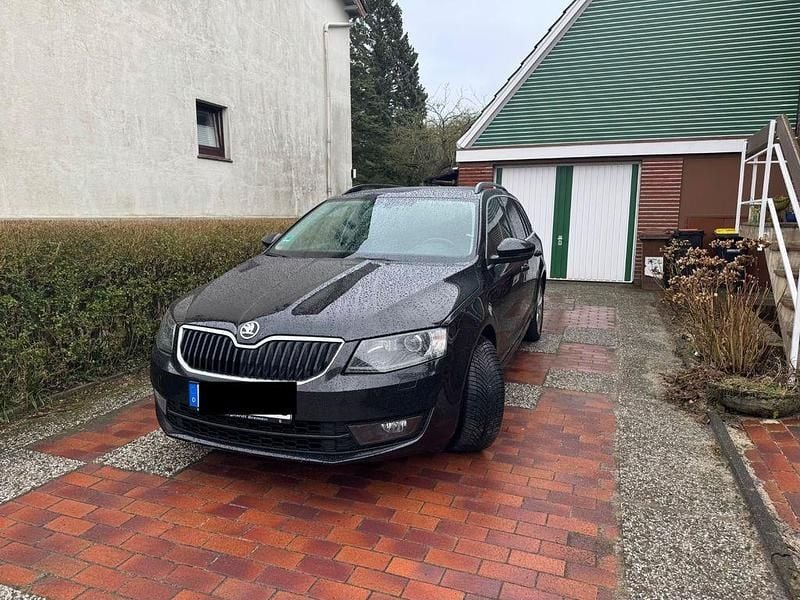Gebraucht Skoda Octavia Style 110 PS (80 kW) 2015 Schwarz Kleinwagen