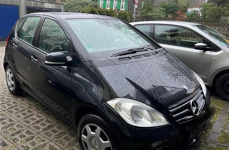 Gebraucht Mercedes A180 109 PS (80 kW) 2008 Schwarz Limousine