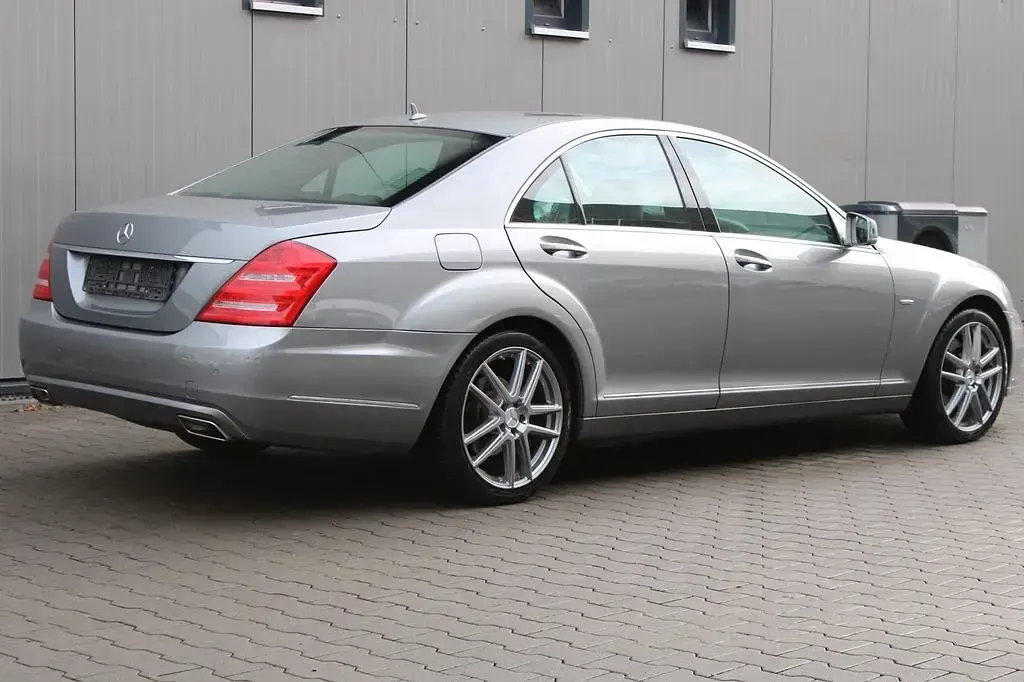 Gebraucht Mercedes S400 279 PS (205 kW) 2011 Silber Limousine