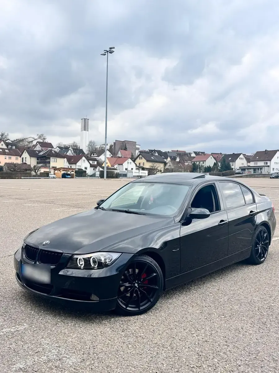 Gebraucht BMW 320 150 PS (110 kW) 2006 Schwarz Limousine