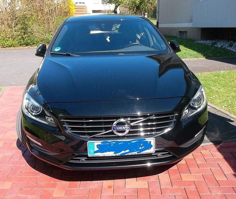 Gebraucht 2018 Volvo V60 Linje Svart Kombi | 16.499 € (Superpreis) - Bild 1/4