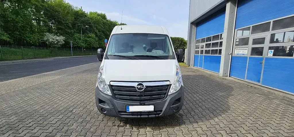Gebraucht Opel Movano 125 PS (91 kW) 2012 Weiß Van / Kleinbus