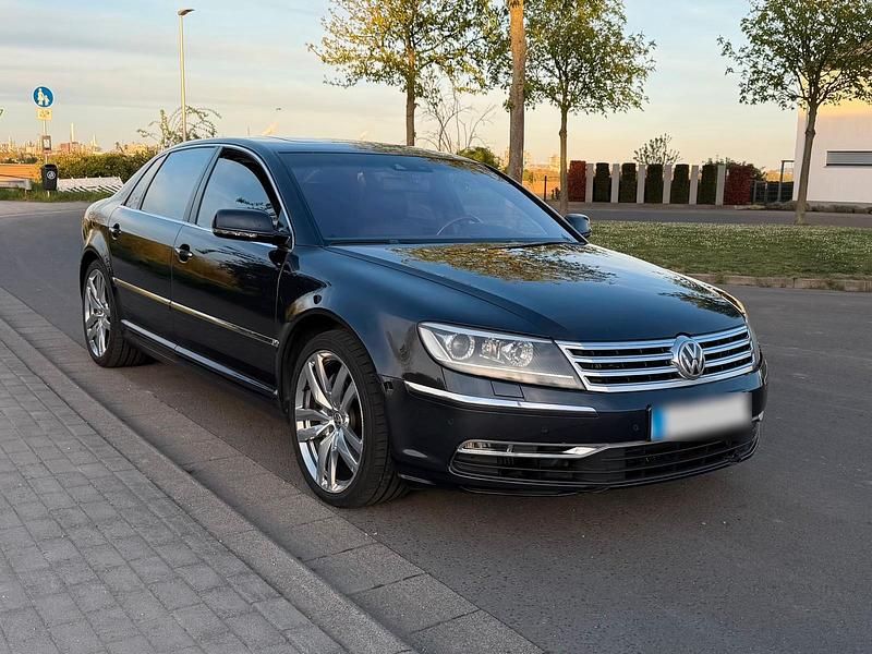 Gebraucht VW Phaeton 240 PS (176 kW) 2012 Grau Limousine