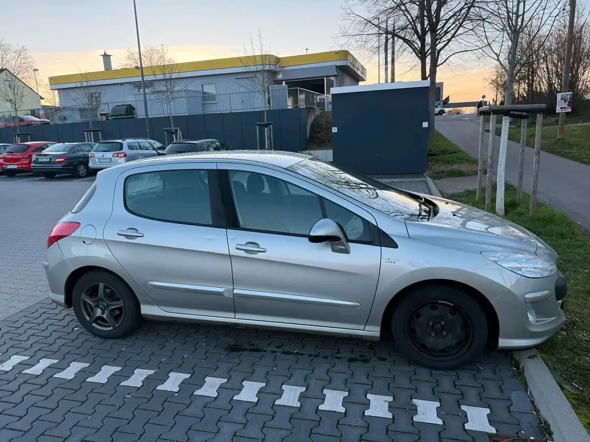 Gebraucht Peugeot 308 115 PS (84 kW) 2009 Beige Coupé
