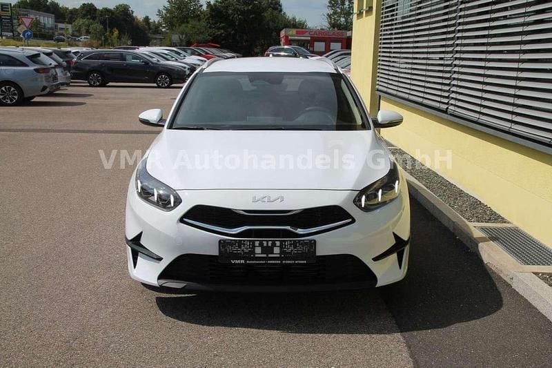 Neu Kia Ceed Sportswagon 140 PS (102 kW) 2025 Weiß Kombi
