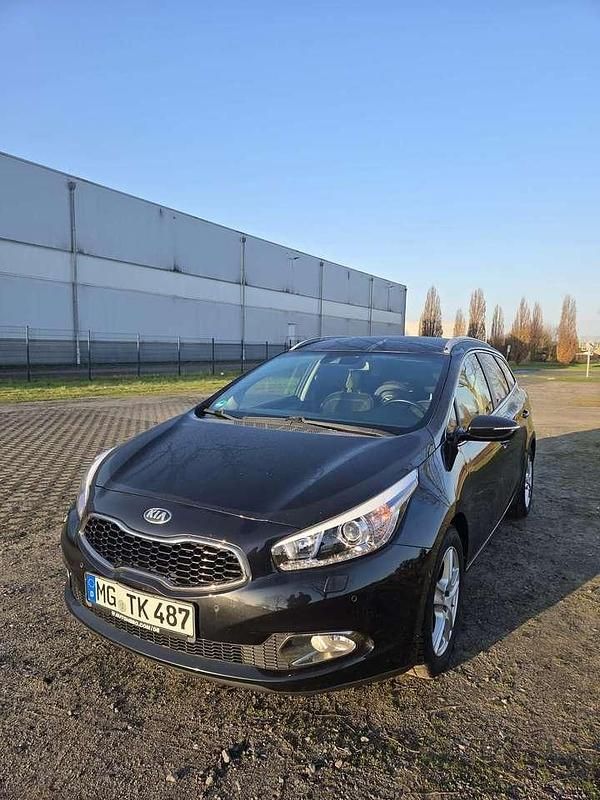 Gebraucht Kia Ceed Sportswagon Vision 135 PS (99 kW) 2013 Kombi