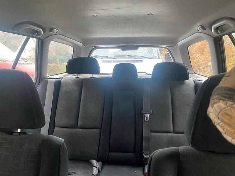 Gebraucht Mitsubishi Galant 163 PS (119 kW) 1997 Grün Kombi
