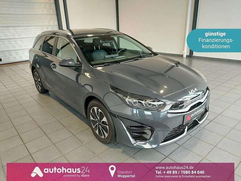 Gebraucht Kia Ceed Spirit 141 PS (103 kW) 2022 Grau Kleinwagen