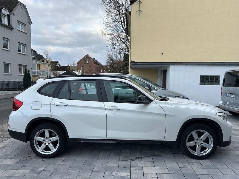 Gebraucht BMW X1 143 PS (105 kW) 2013 Weiß SUV
