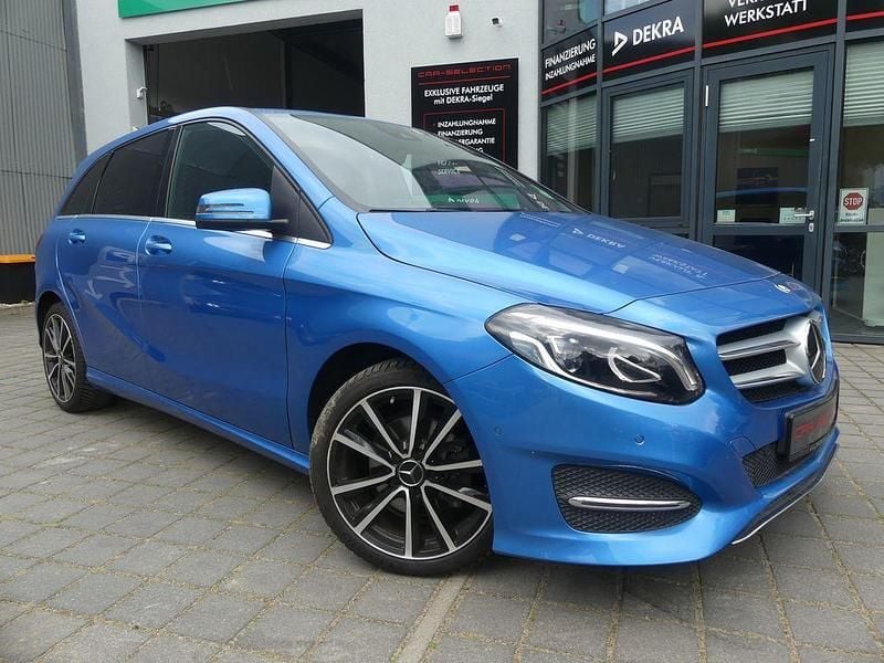 Suedseeblau Gebraucht 2016 Mercedes B220 Urban Van / Kleinbus | 16.800 € (Guter Preis) - Bild 1/4