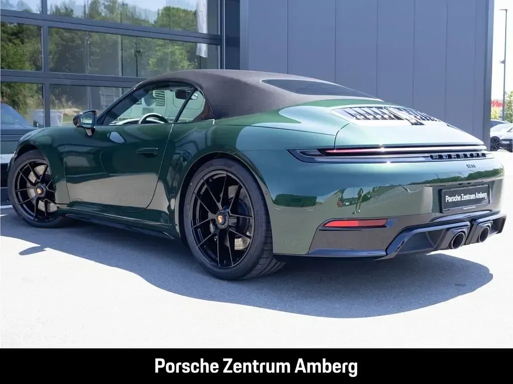 Neu Porsche 992 541 PS (397 kW) 2026 Oakgrünmetallic neo Cabrio
