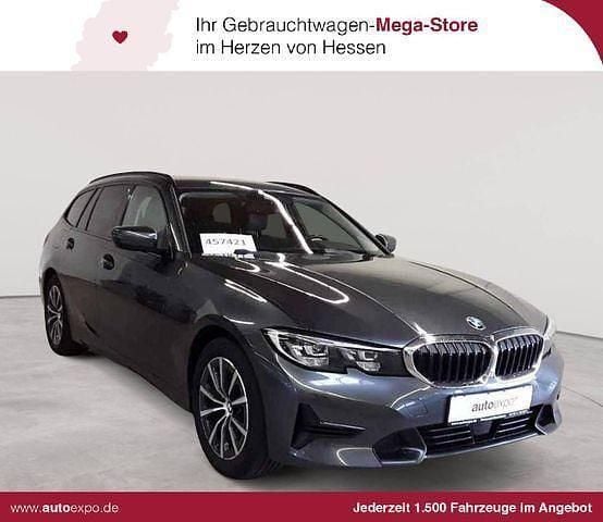 Mineralgrau metallic Gebraucht 2021 BMW 320 Sport Line Kombi | 21.289 € (Superpreis) - Bild 1/4