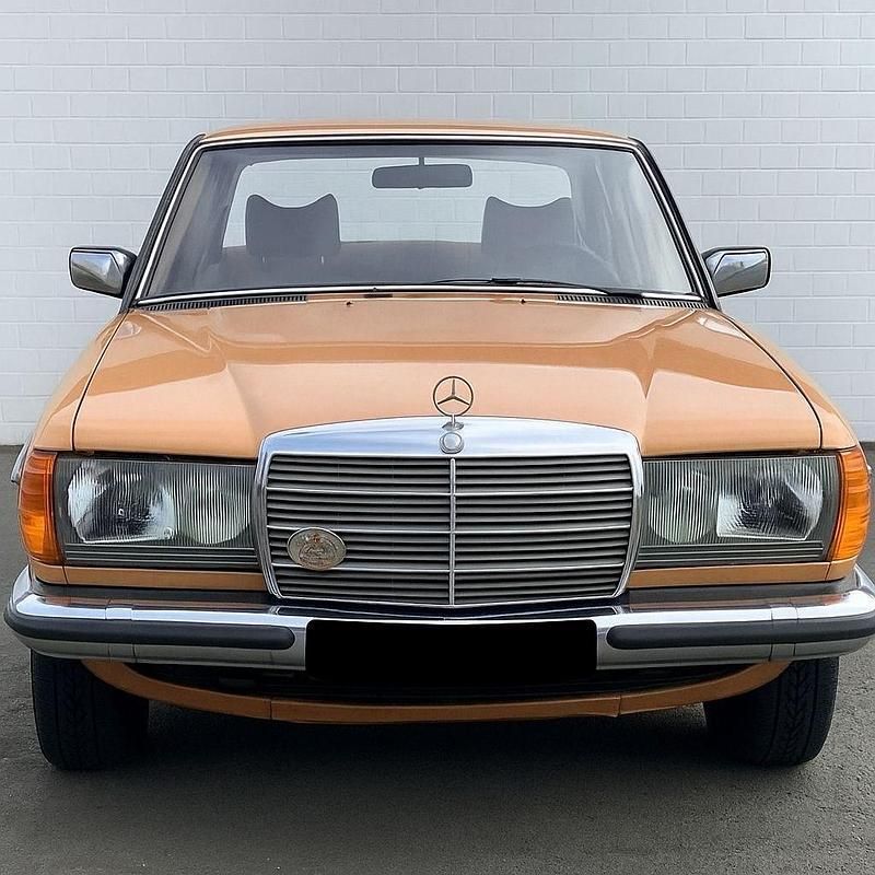 Gebraucht Mercedes E280 177 PS (130 kW) 1976 Orange Limousine
