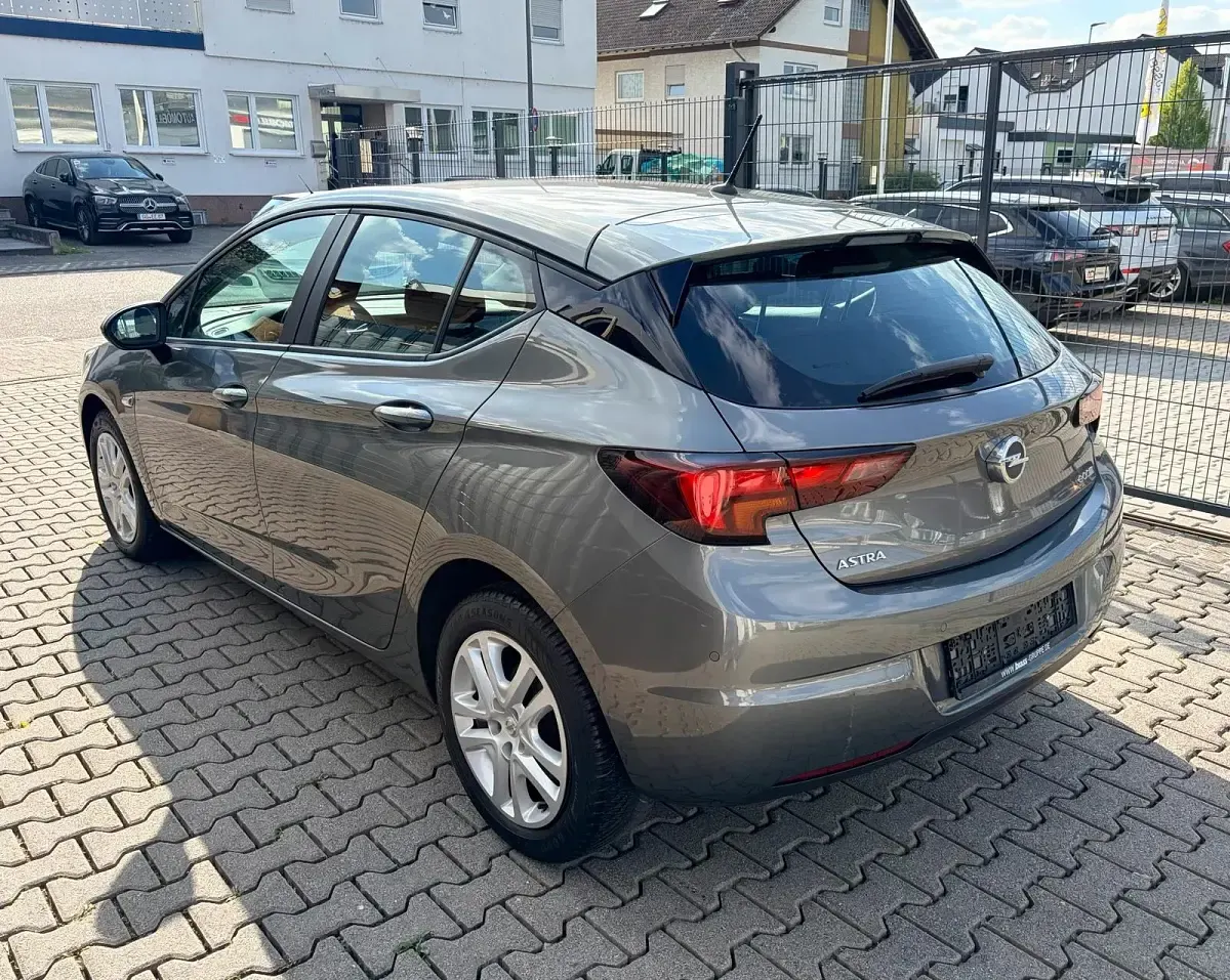 Second-hand Opel Astra 105 CP (77 kW) 2016 Gri Hatchback