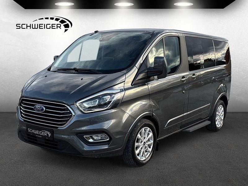 Grau Gebraucht 2018 Ford Tourneo Custom Titanium Van | 26.900 € (Fairer Preis) - Bild 1/4