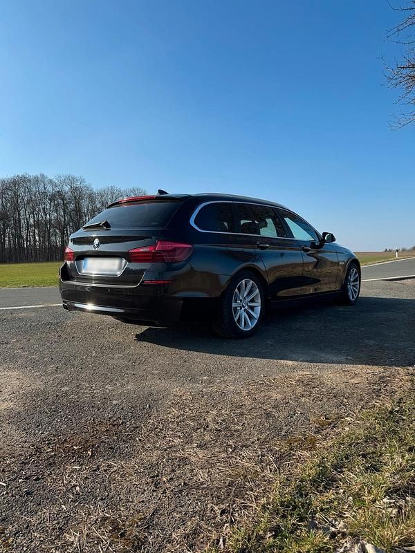 Gebraucht BMW 520 184 PS (135 kW) 2014 Schwarz Kombi