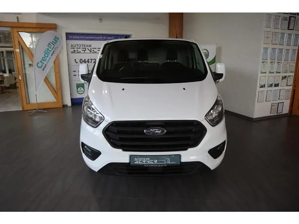 Gebraucht Ford Transit Custom 131 PS (96 kW) 2021 Frostweiß Limousine