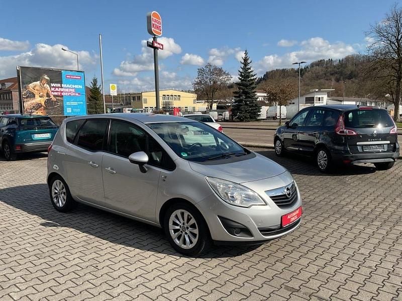 Gebraucht Opel Meriva 120 PS (88 kW) 2012 Silber Van / Kleinbus
