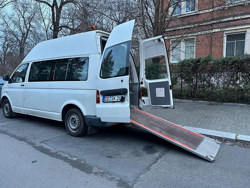 Gebraucht VW Caravelle 102 PS (75 kW) 2006 Weiß Limousine